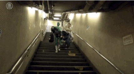 cuoi-rung-ron-voi-24-dieu-ky-quac-chi-co-o-nhat-ban